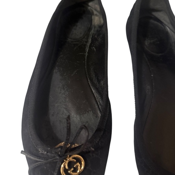 Gucci Black Women's Loafers with Gold Accent. good condition condition - Picture 14 of 16